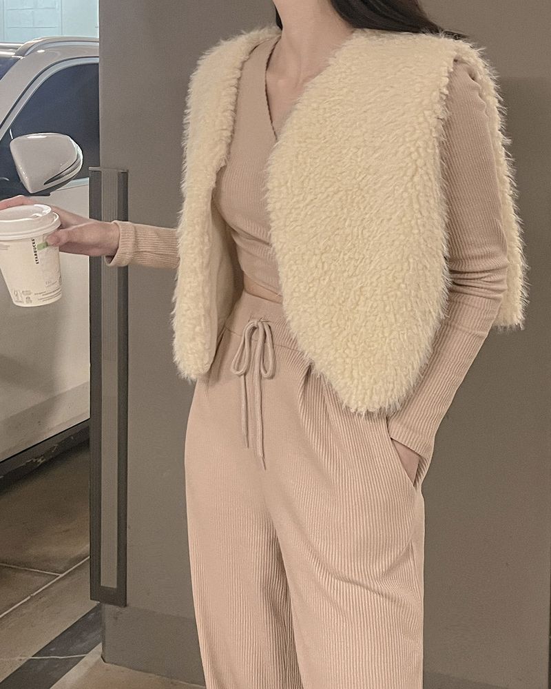 Nokara fur vest