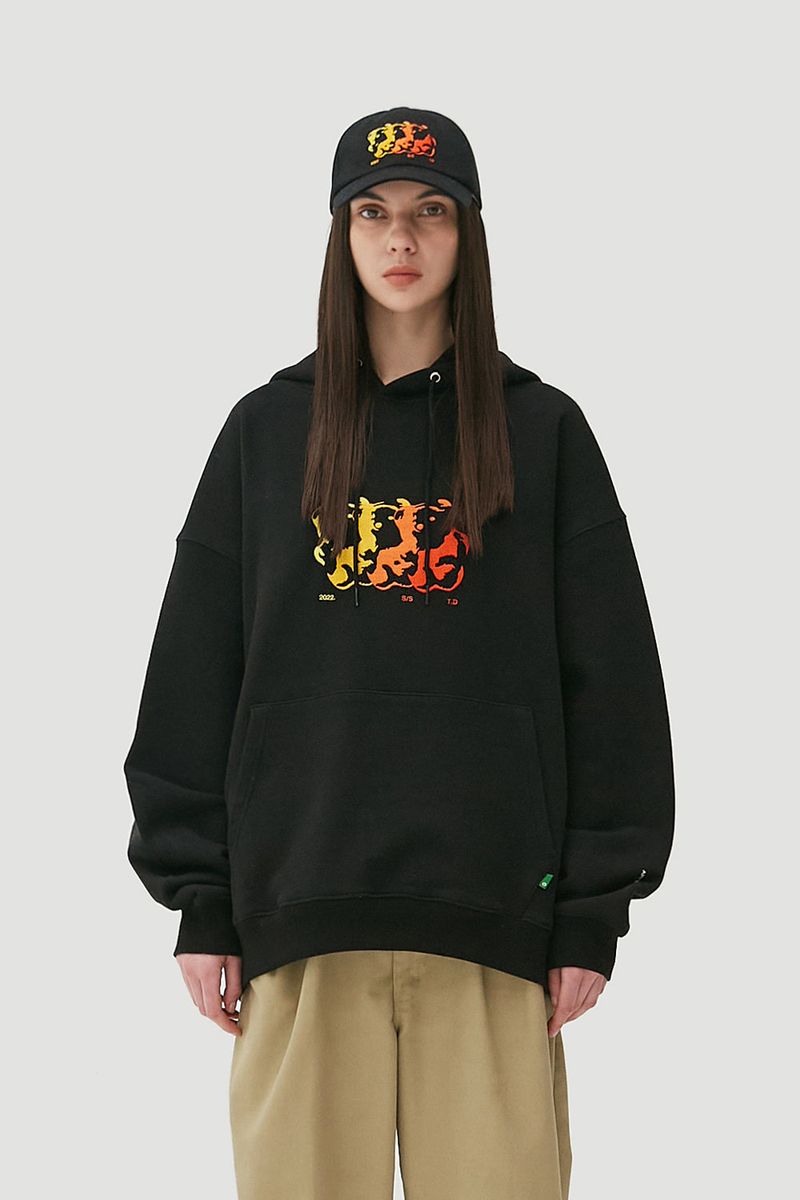 APIECEOFCAKE（ピースオブケイク）の「Flame Bear Hoodie_Black（Tops）」