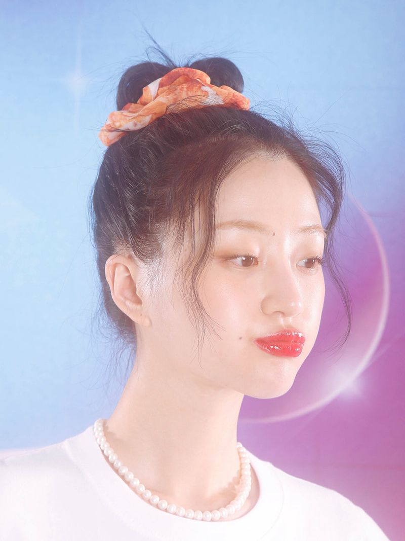 1 0 croissant scrunchie
