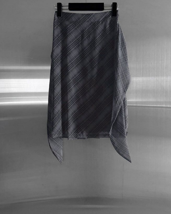 Ar knot check skirt
