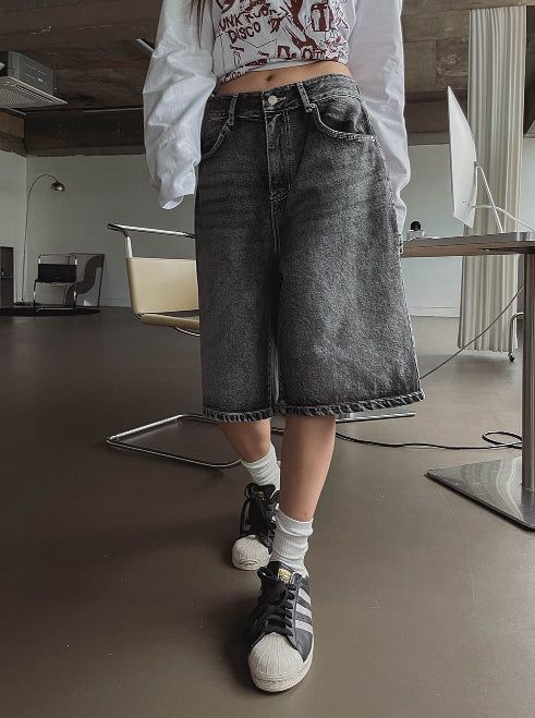 Tide Washing Carpenters Bermuda Pants