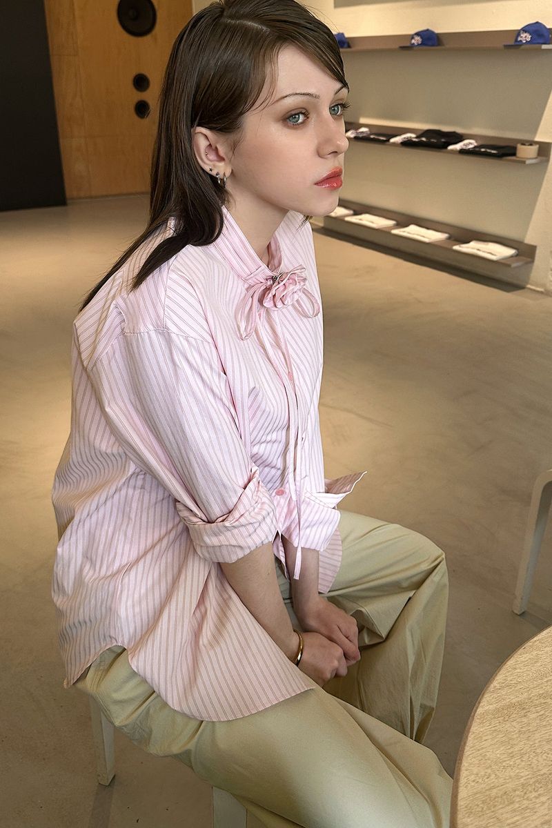 BROOCH STRIPE SHIRT_PINK