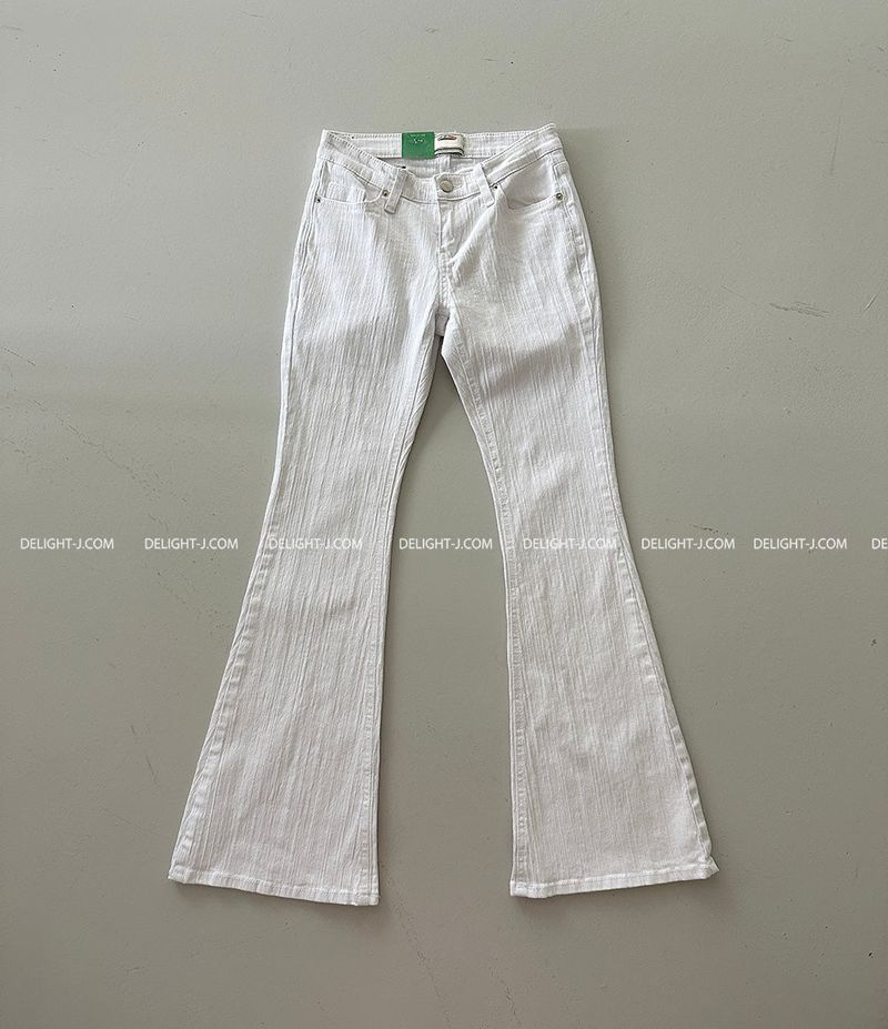 Basic Low-Rise Bootcut Pants