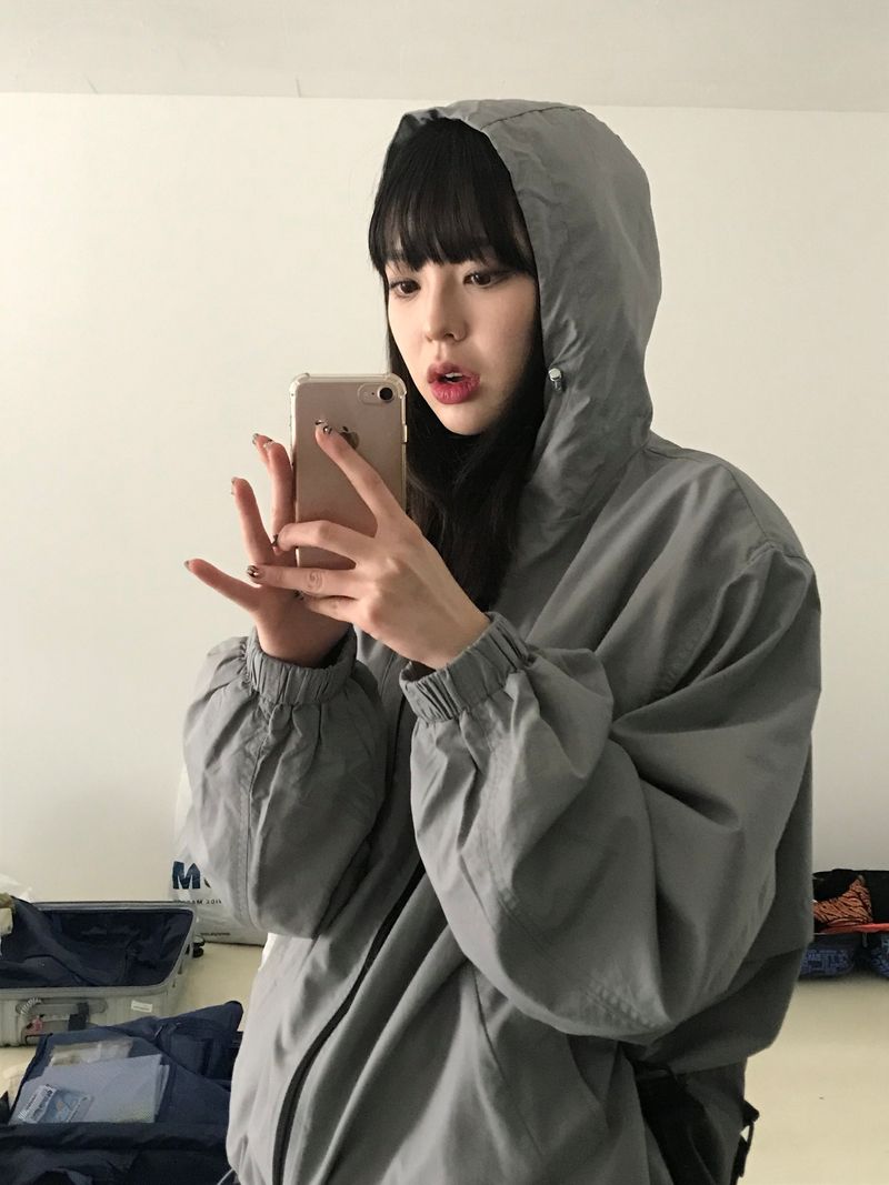Layer hood jumper 