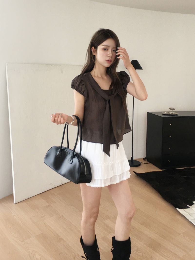Minu lace mini skirt