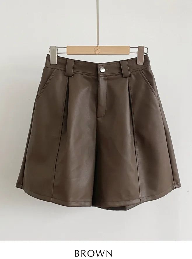Rabl Leather Pintuck Banding Half Pants