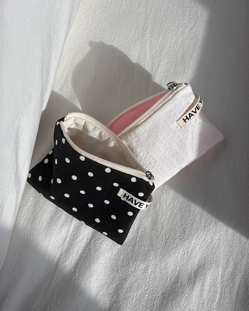 Dot flat pouch - black , M size