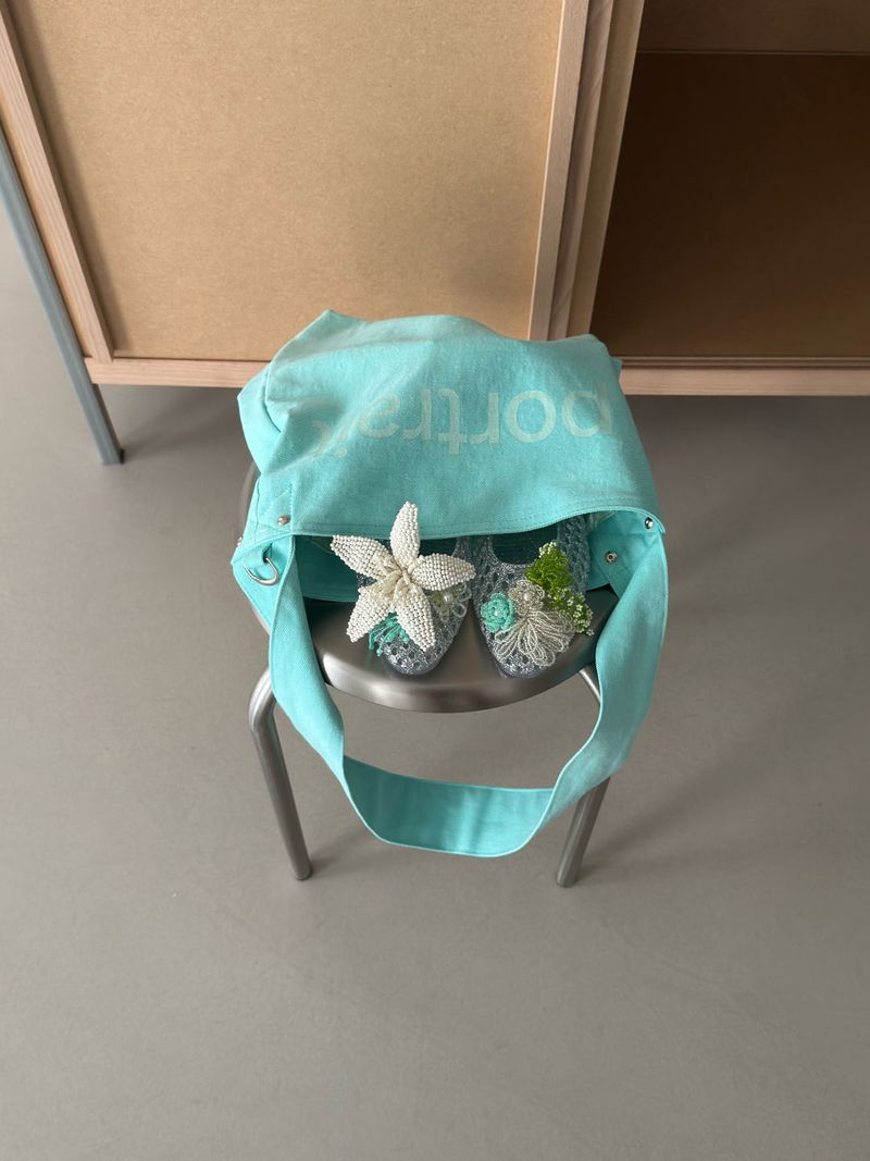 Portrait Wide Strap Shoulder Bag - Mint Soda