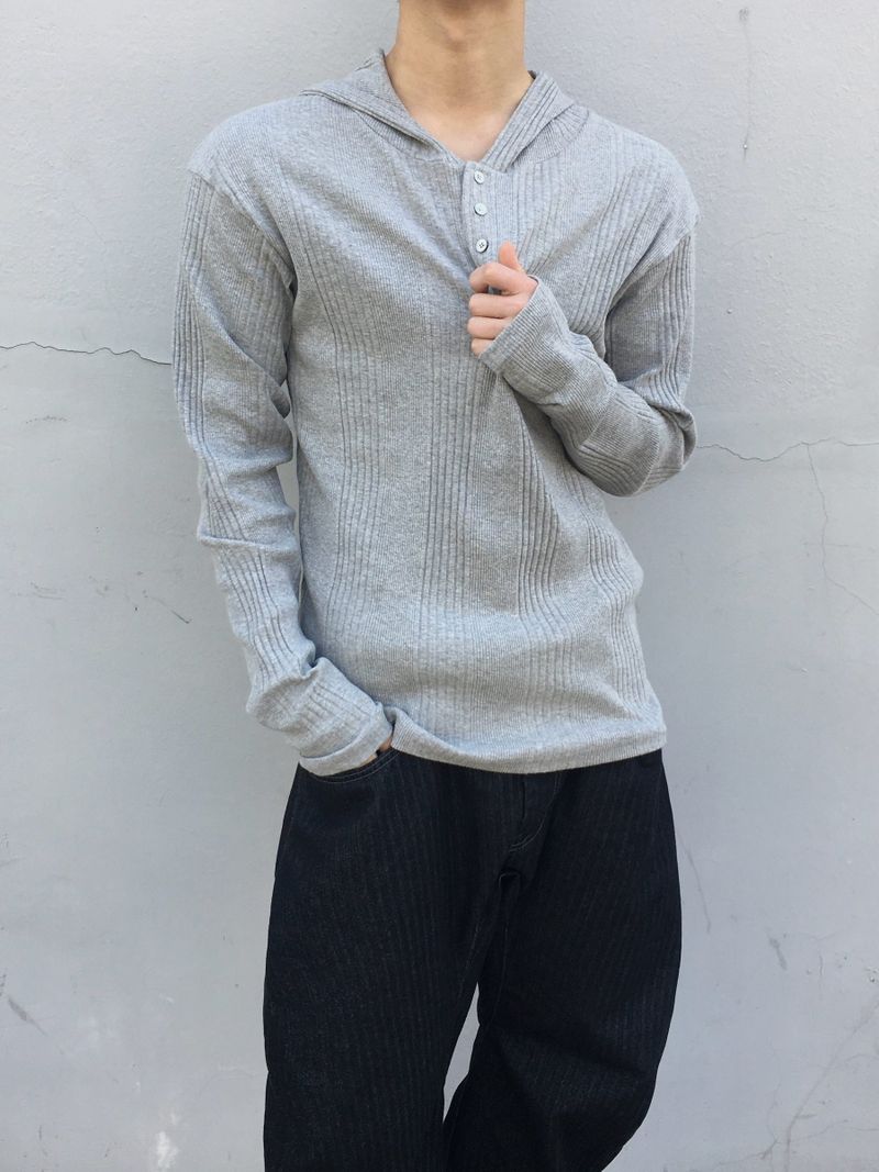 DISCERNMENT(ディサーンメント)の「Yeezy Relax Fit Henley Neck Hoodie 4C(Tops)」