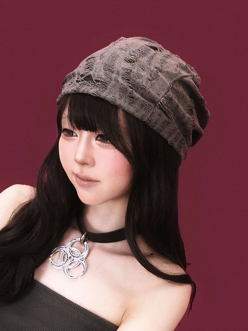 KUO（クーオ）の「dirty damage beanie (3color)（Hats）」