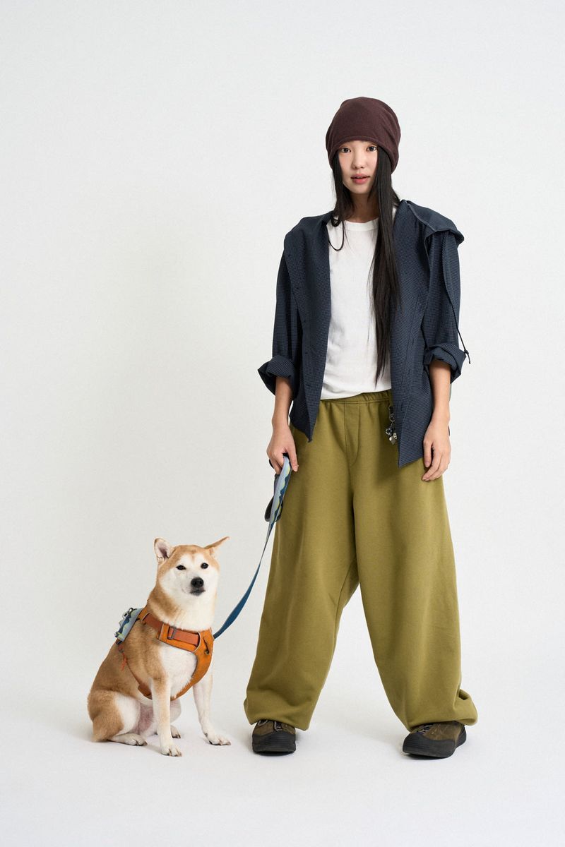 Lumi belted over jogger pants