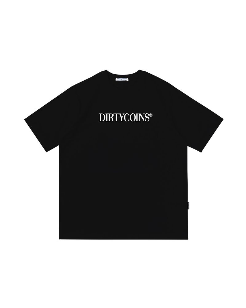 DirtyCoins(ダーティーコインズ)の「DirtyCoins Serif T-Shirt - Black(Tops)」