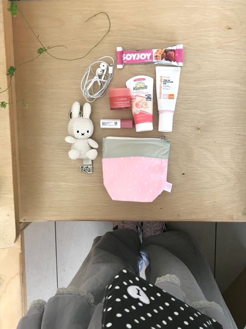 love berry pouch / 2 colors
