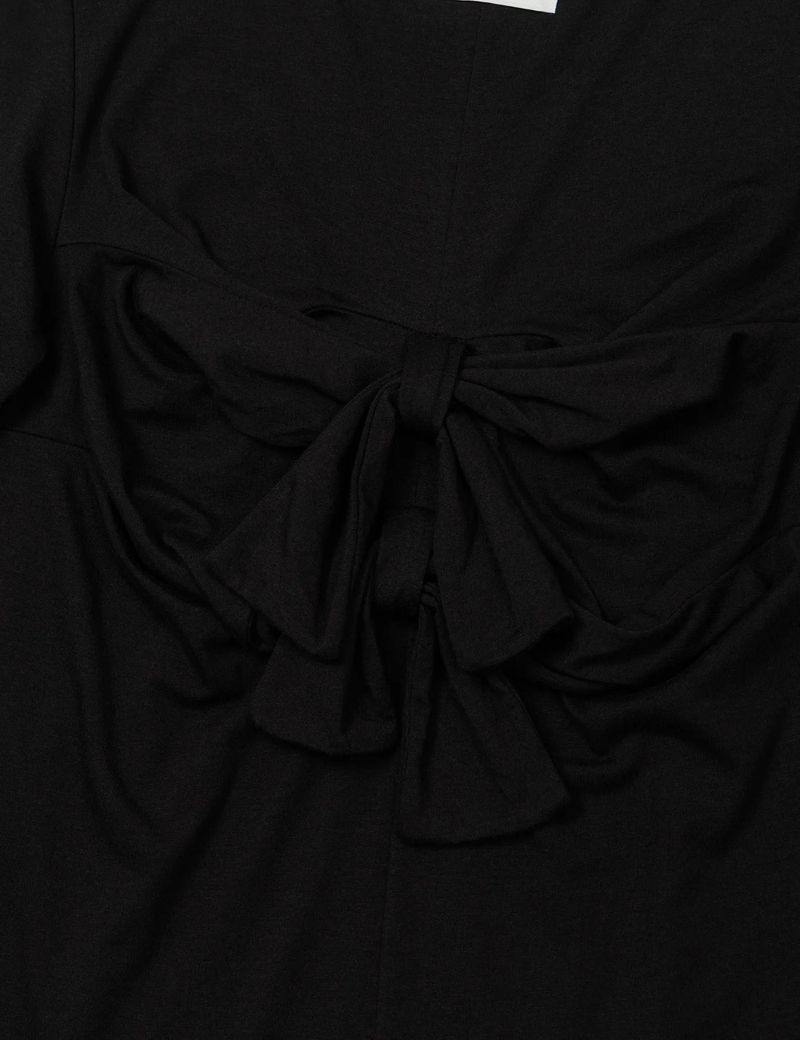 BACK RIBBON T-SHIRT(BLACK)