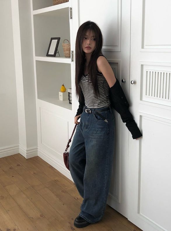 Cotter Punching Stripe Sleeveless Cardigan Set