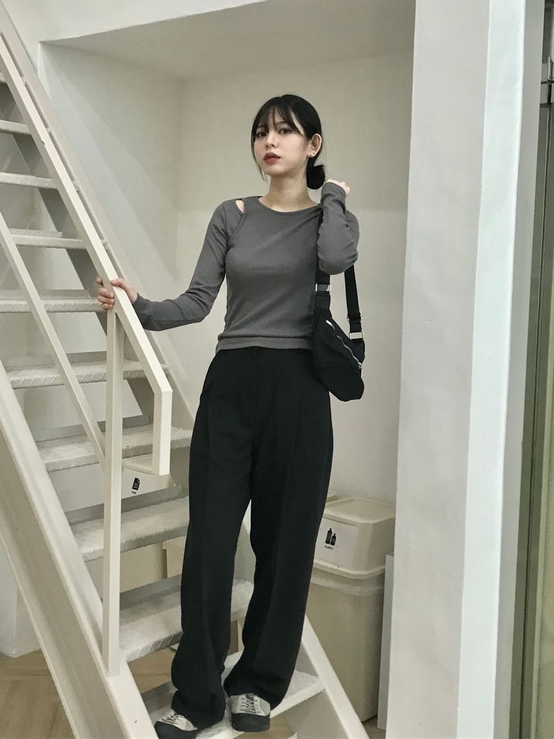 Cielo one tuck slacks