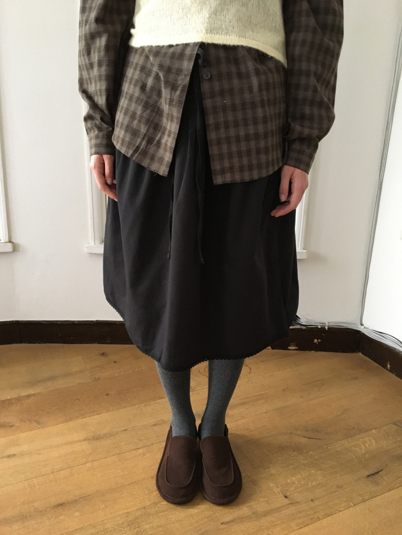 DUGGY(ダギー)の「Blanc frill hem midi skirt (2color)(Skirts)」