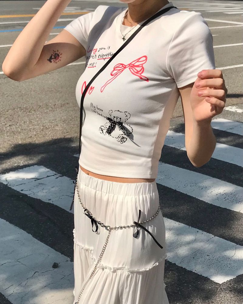 Aella T
