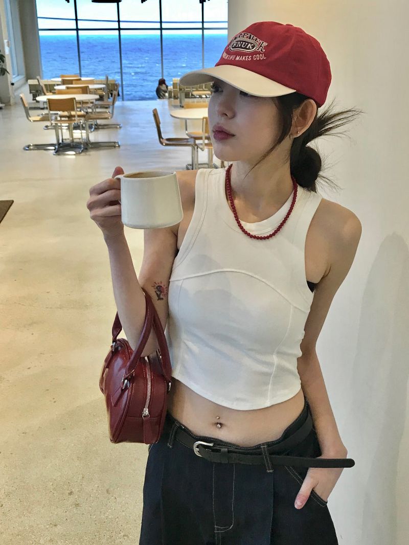 Anais cap