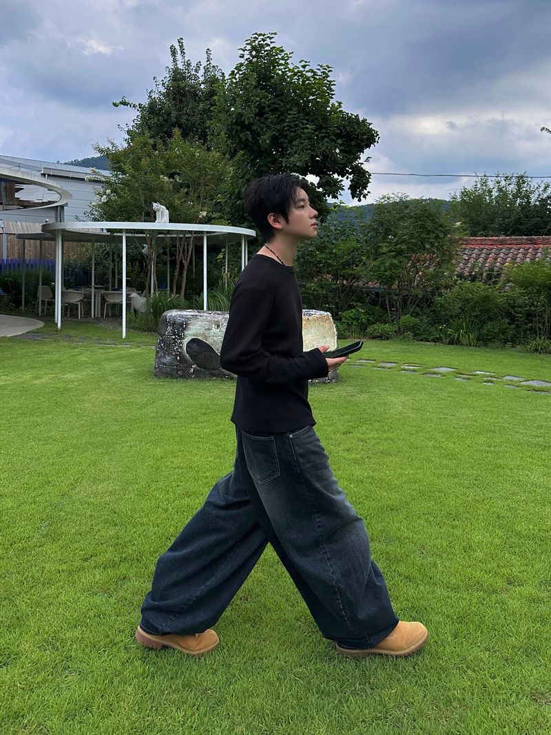 Stand Cat Balloon Denim Pants