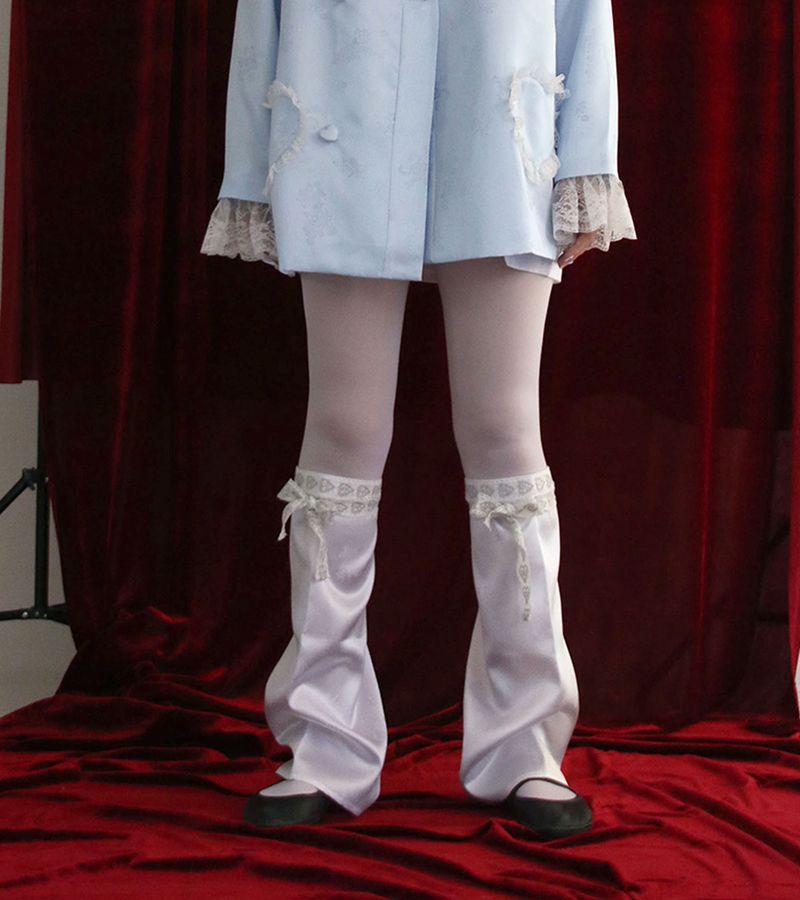Baquemin（バクミン）の「Dreaming Leg Warmer (Black, White)（Fashion Accessories）」