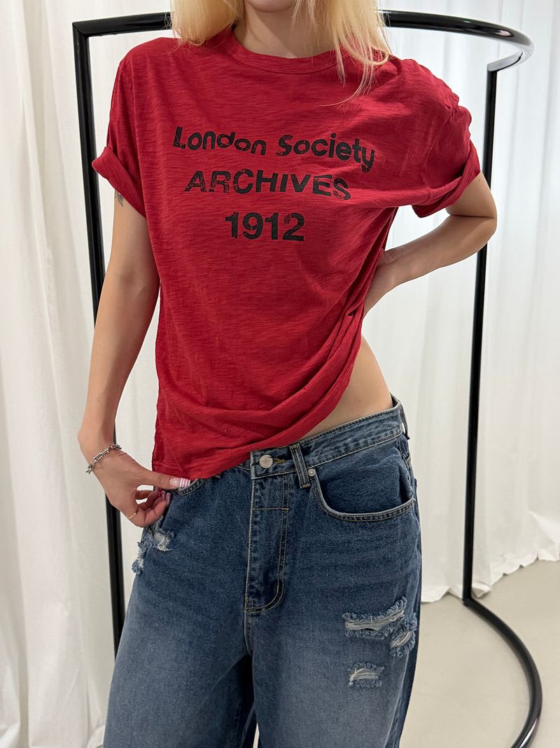MUZESEOUL（ミューズソウル）の「ロンドン アーカイブス ハーフ Tシャツ(3color)（トップス）」