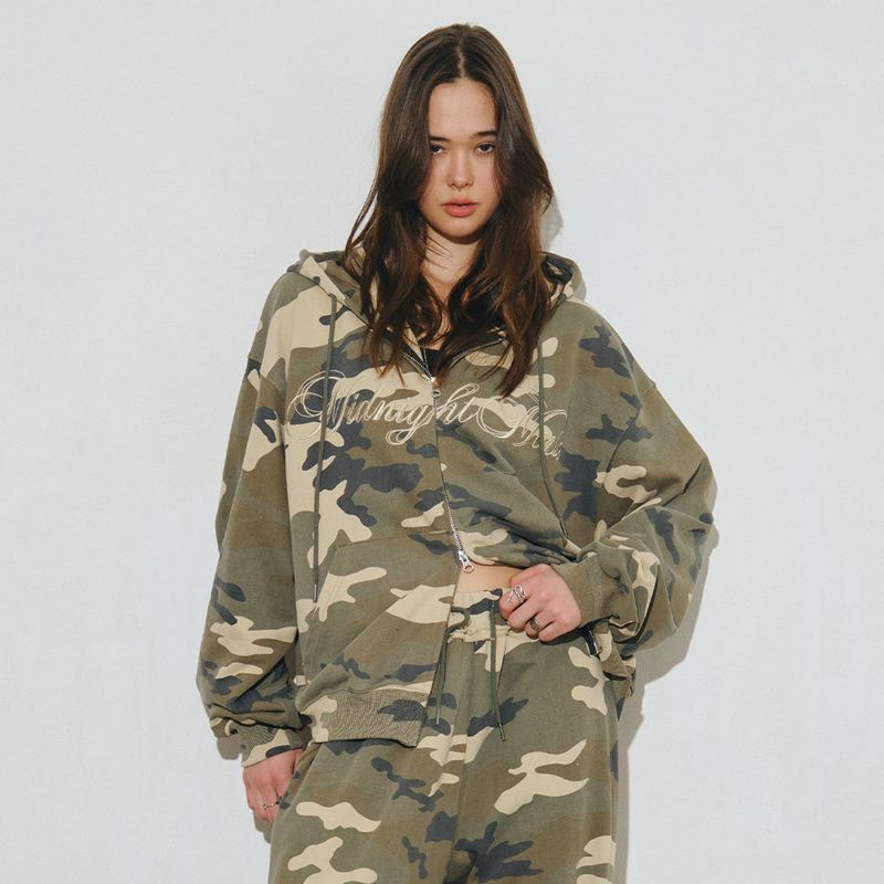 MIDNIGHT MOVE（ミッドナイトムーブ）の「lg camo hood zip up (beige)（Tops）」