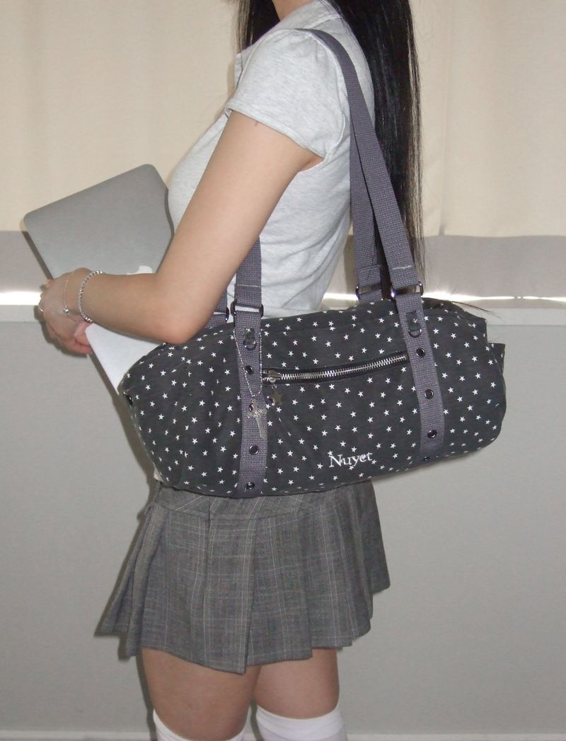 Star boston bag