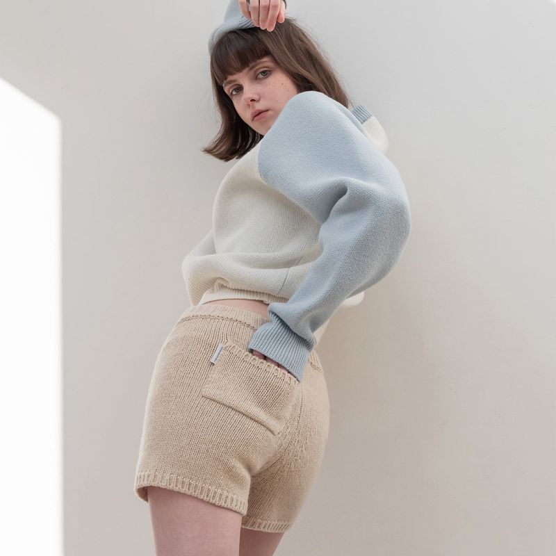 THEOHYOU（ザオユ）の「THEOHYOU KNIT SHORTS (OATMEAL)（Pants）」