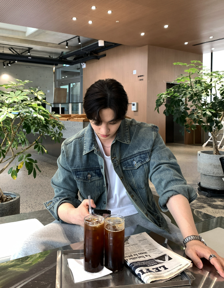 Nechis Washed Cropped Denim Jacket