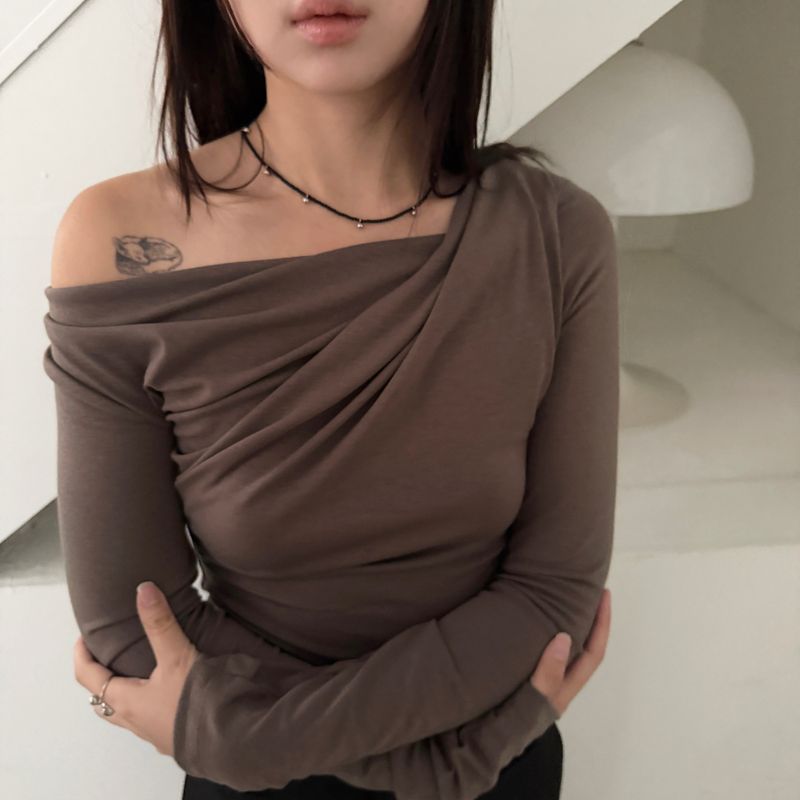Tiny Beat Necklace