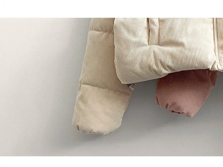Poin Golden Short Padding