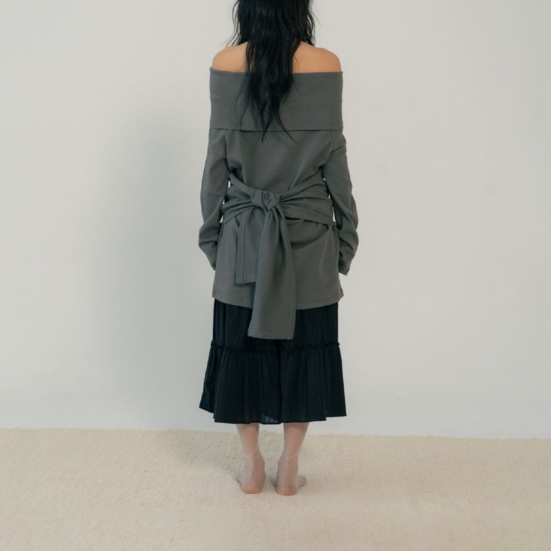 OFF SHOULDER TIED TOP (CHARCOAL)