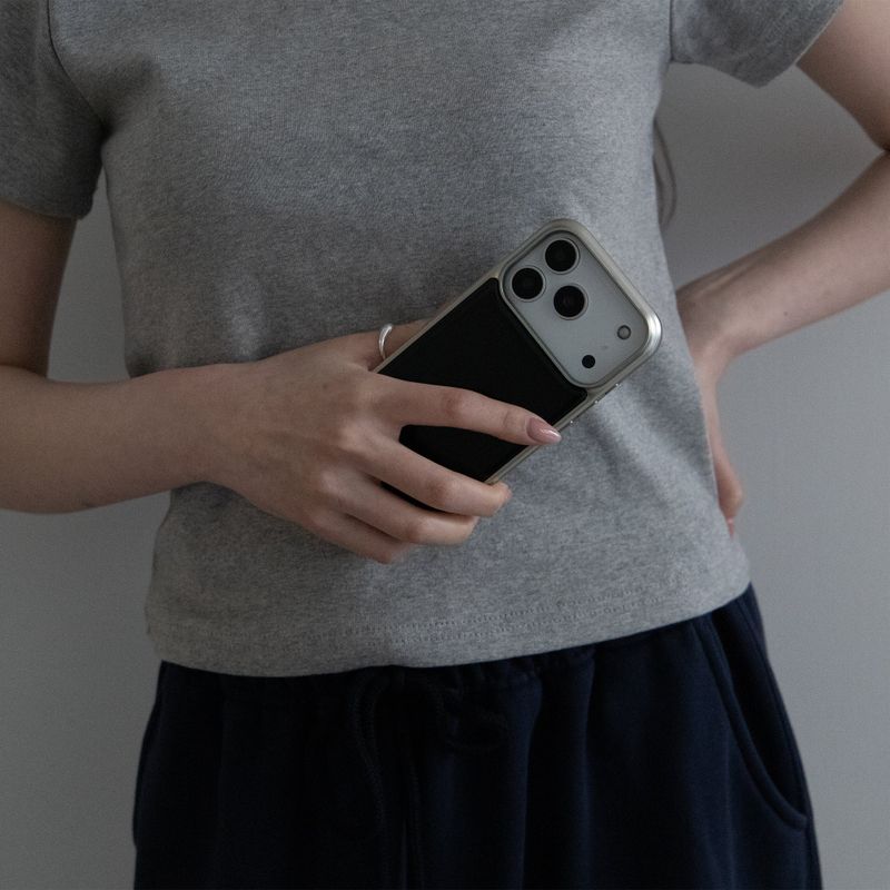 love black (silver bumper)