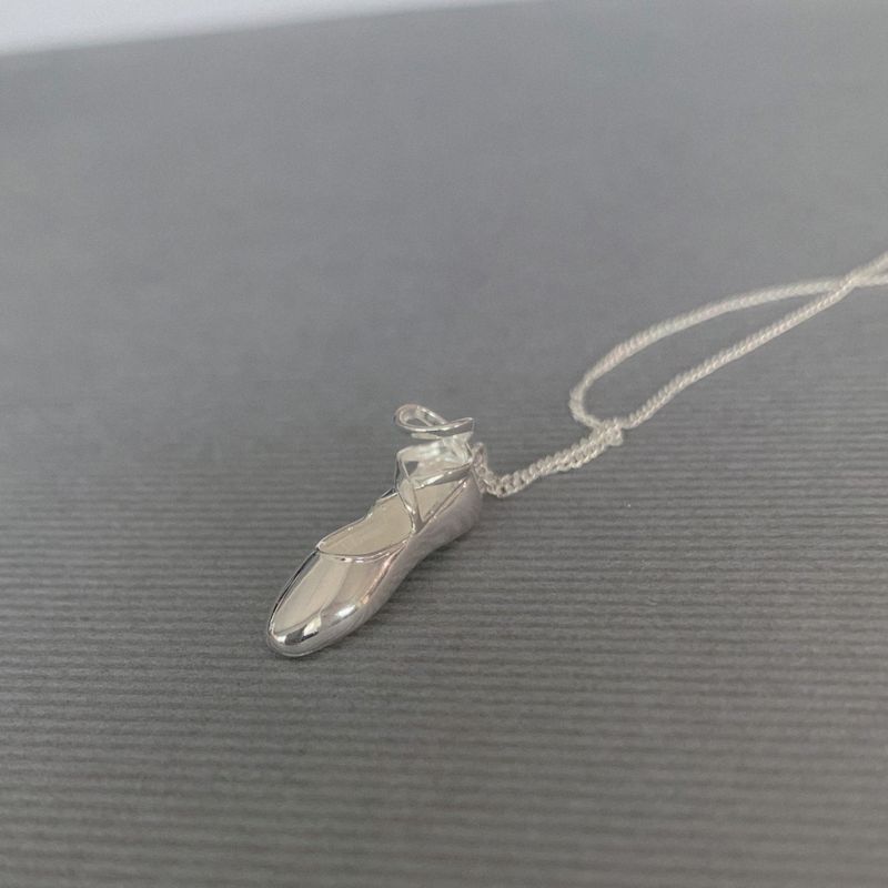 The Ballet Necklace
