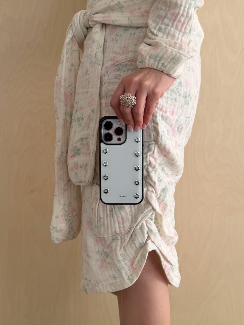 daisy line stud case (white)