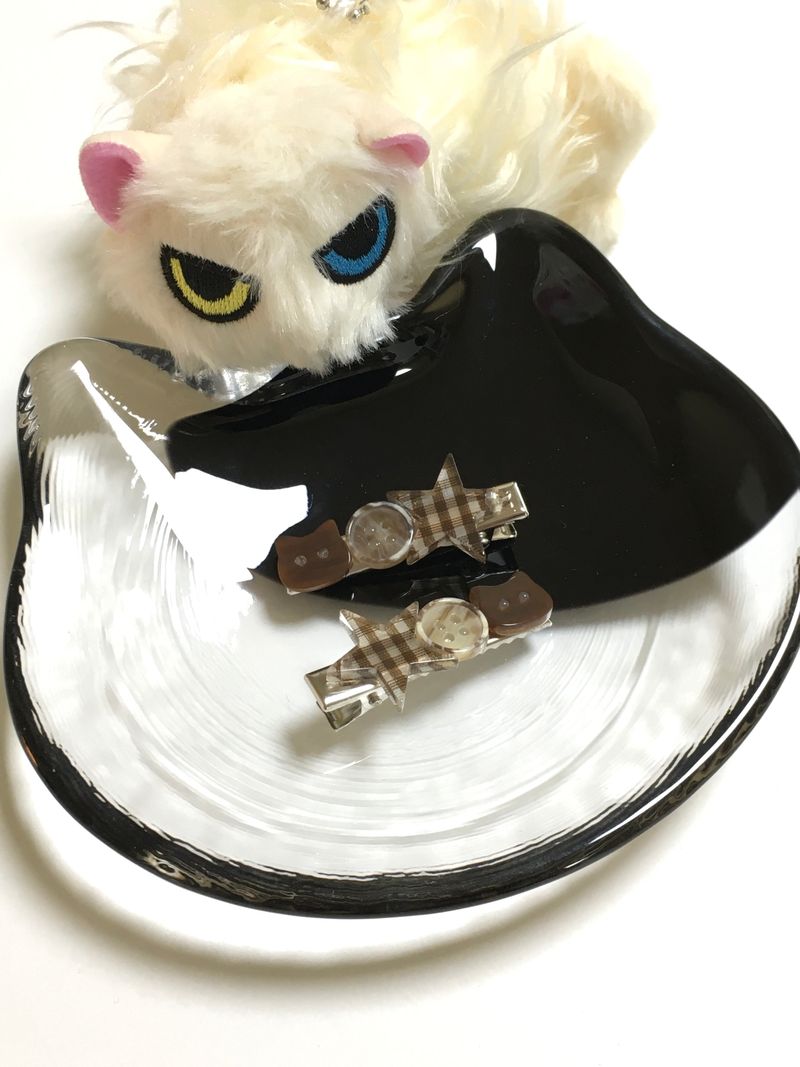 Choco cat hairpin