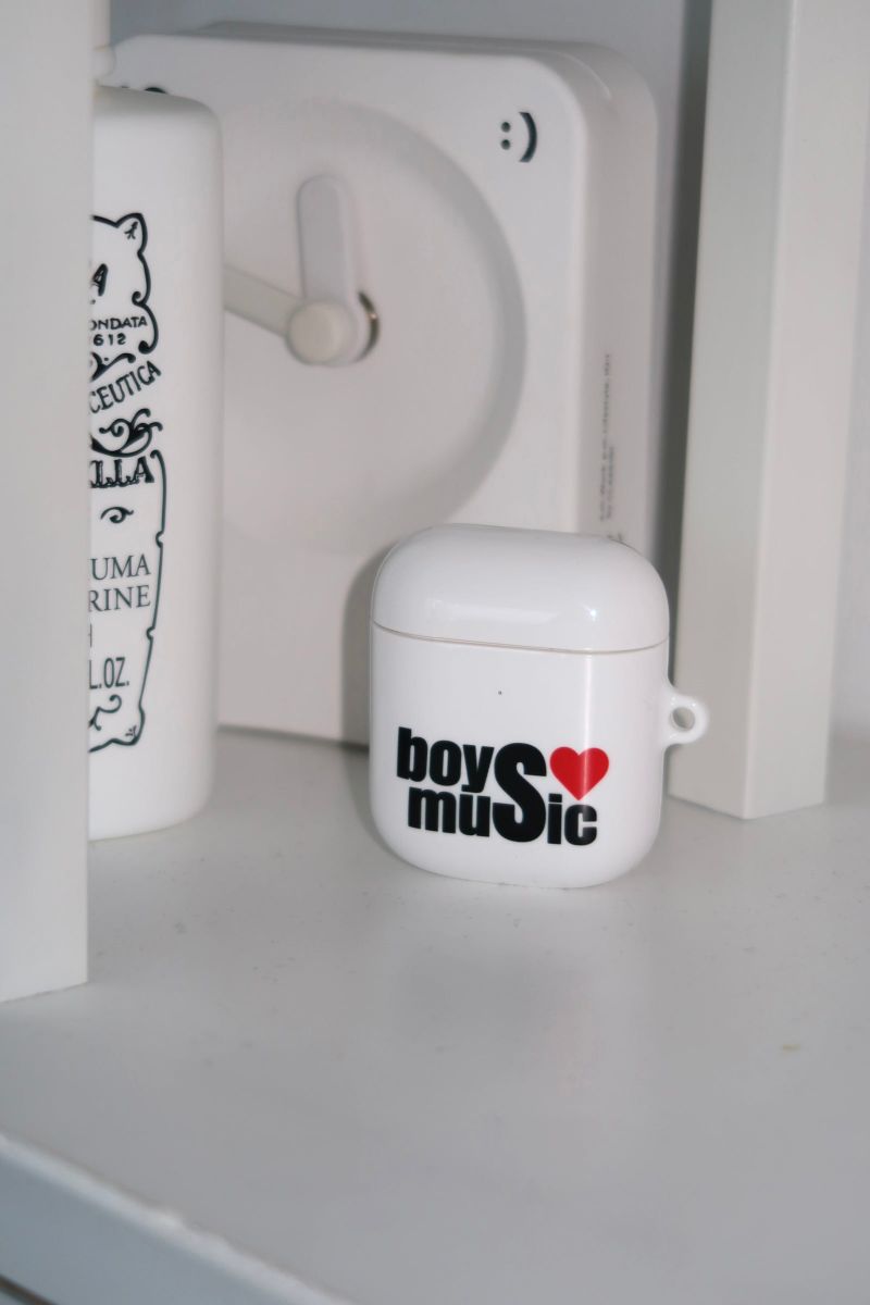 [MADE] boys love music airpods case