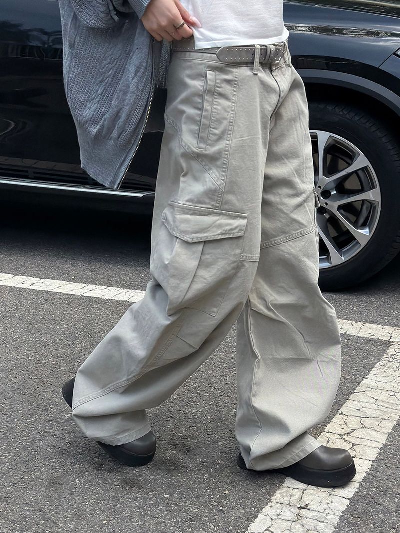 MUZESEOUL（ミューズソウル）の「[Unisex] Curved cotton cargo pants(2color)（Pants）」