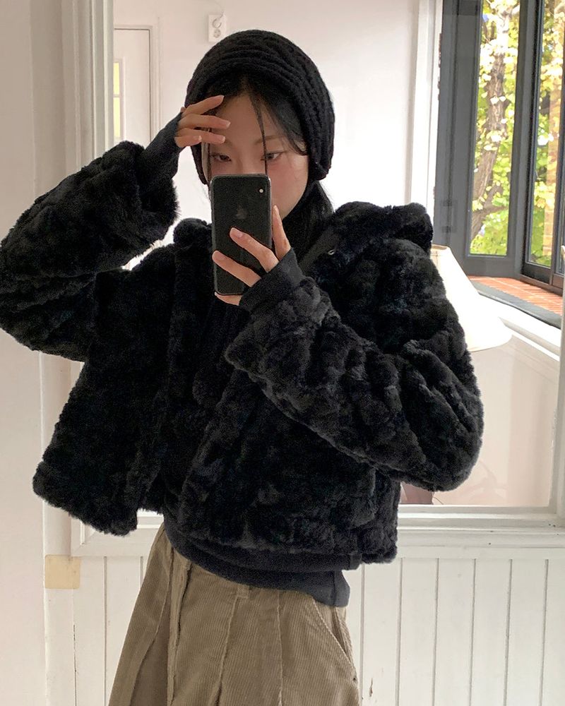 WONDER WONDER（ワンダーワンダー）の「[MADE] Haong Black Rabbit Fur Hoodie Jumper（Jackets/Outerwear）」