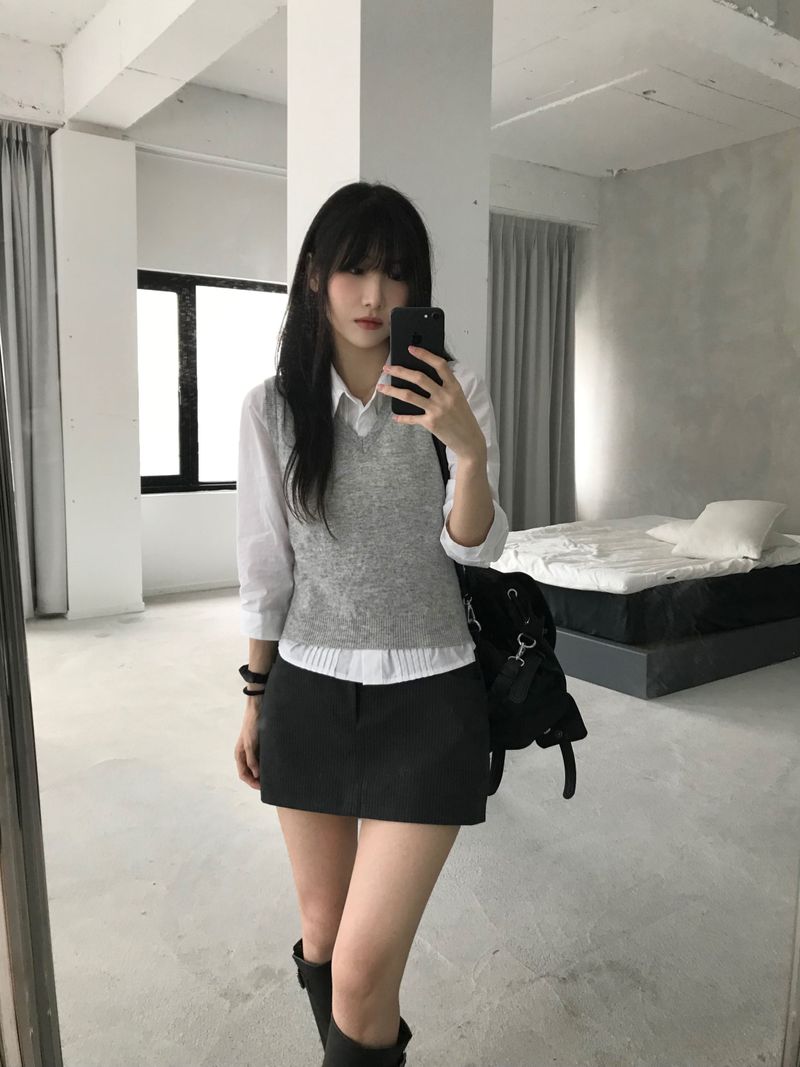 Ray Pintuck Shirt (one color)