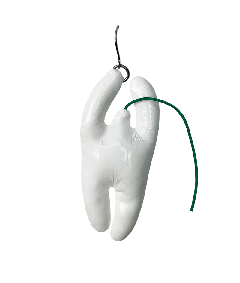 KKEKK（ケック）の「アモピアス - white（アクセサリー）」