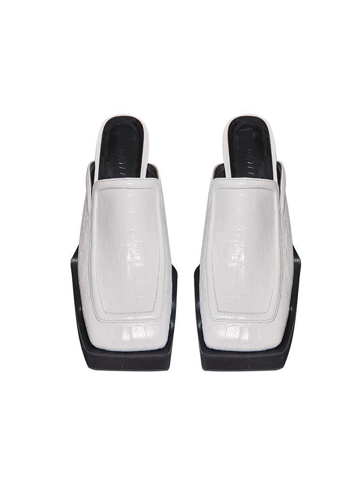 GATELESS（ゲートレス）の「SQUARE TOE MULE-IVORY（Tops）」