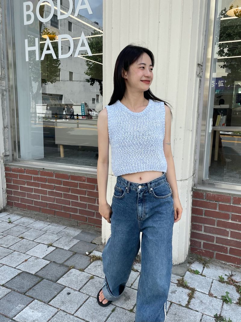 French mix crop knit vest