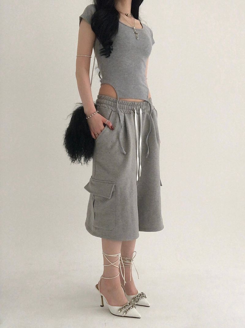 Cubic Bermuda pants
