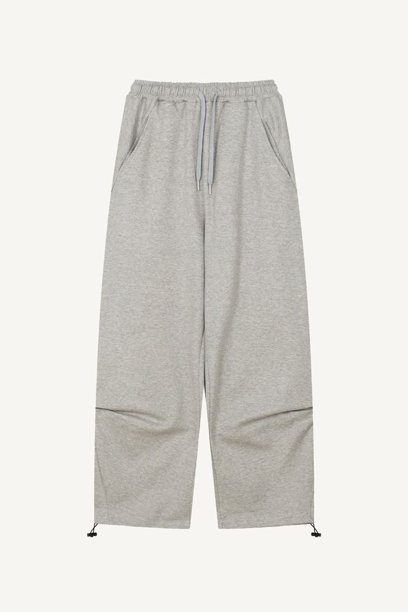 Round curve sweatpants