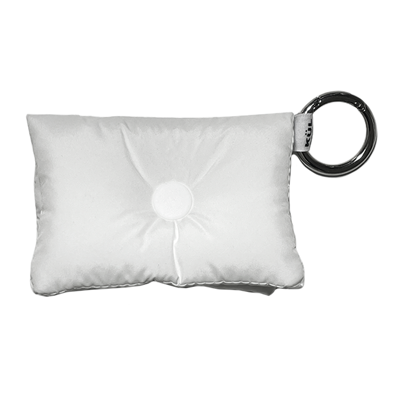 KUL（キュール）の「クッションポーチ(ホワイト)/TINY cushion pouch (WHITE)（Smartphone Accessories）」