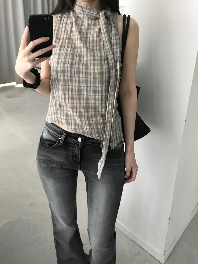 Check halter top (2 colors)