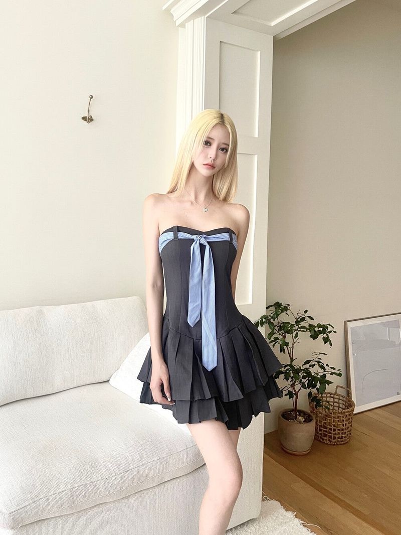 1373. Tie pleats top mini ops