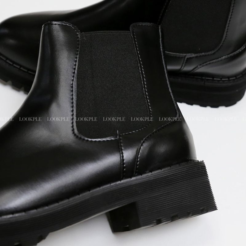 55 Chelsea Boots